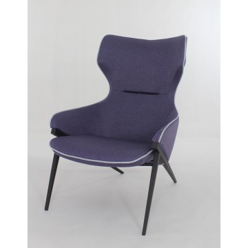 Fay Lounge Chair